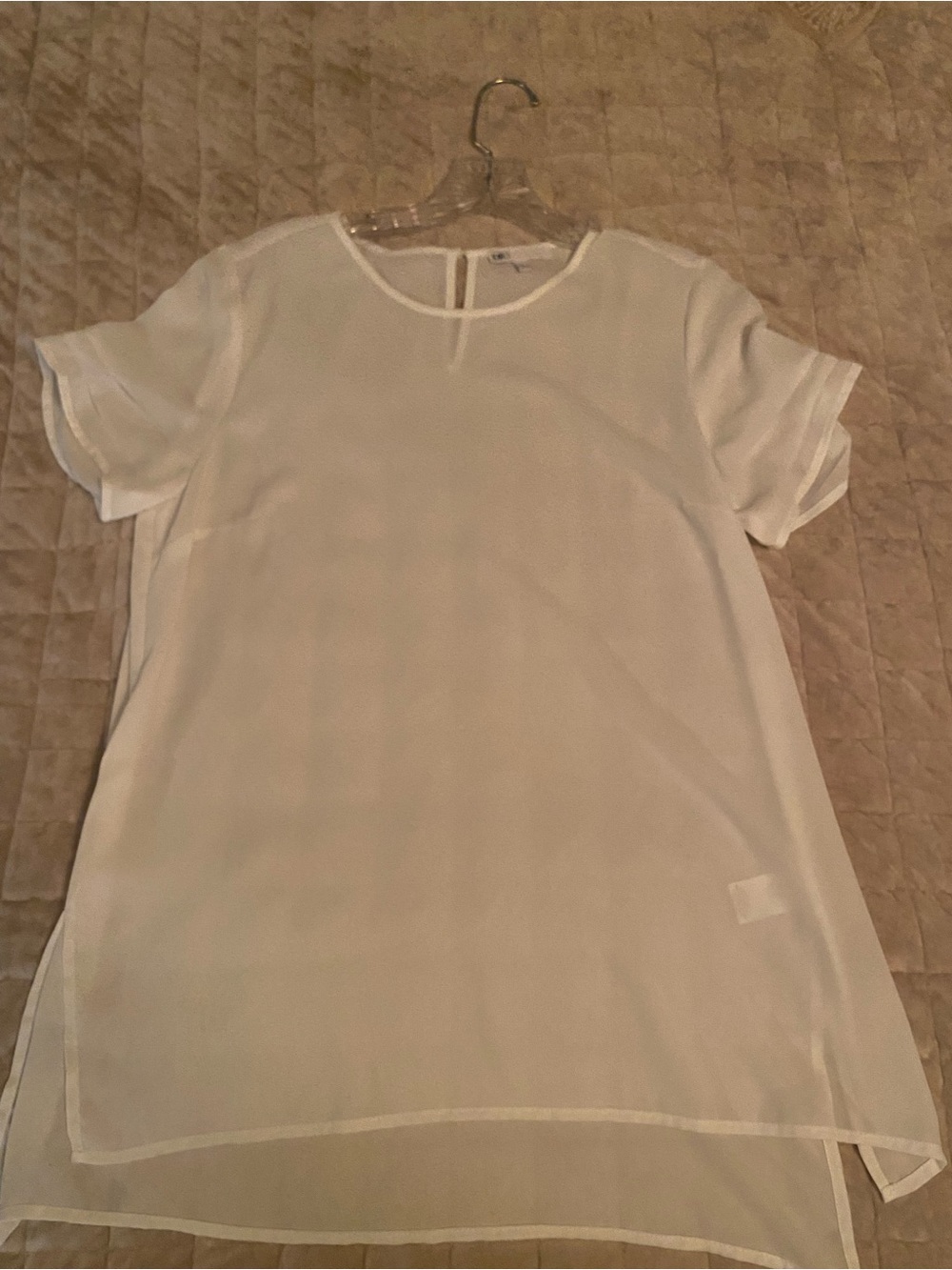 DR2 White Short Sleeve Sheer Chiffon Tunic